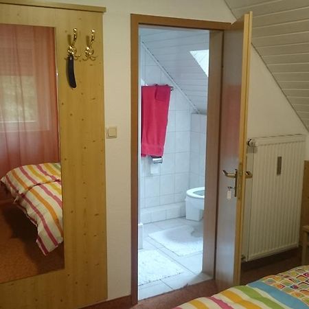 Gasthof Wilhelm Tell Fremdenzimmer Zirndorf Esterno foto