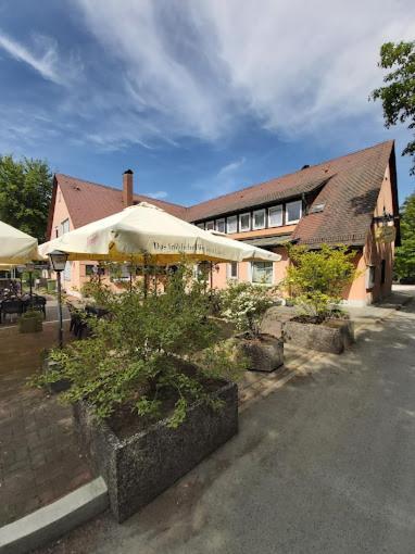 Gasthof Wilhelm Tell Fremdenzimmer Zirndorf Esterno foto