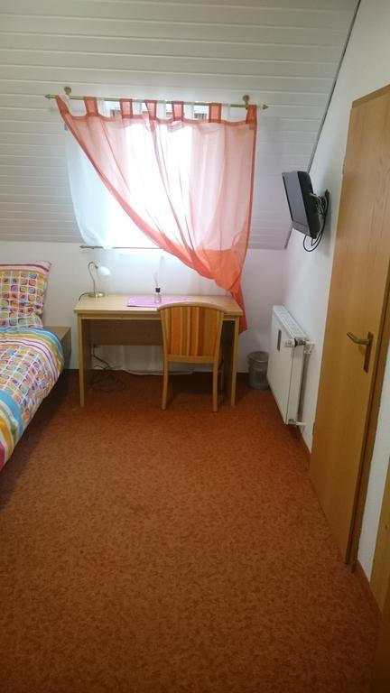 Gasthof Wilhelm Tell Fremdenzimmer Zirndorf Esterno foto